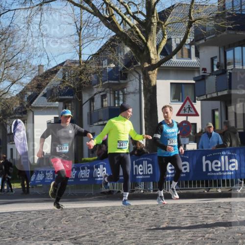06.04.2025 - 44. Internationalen Wilhelmsburger Insellauf Luisa Fischer http://msf.ph/oto/7579390 06.04.2025 10:39:27 Ziel 3418, 3417, 3833 meine-sportfotos.de