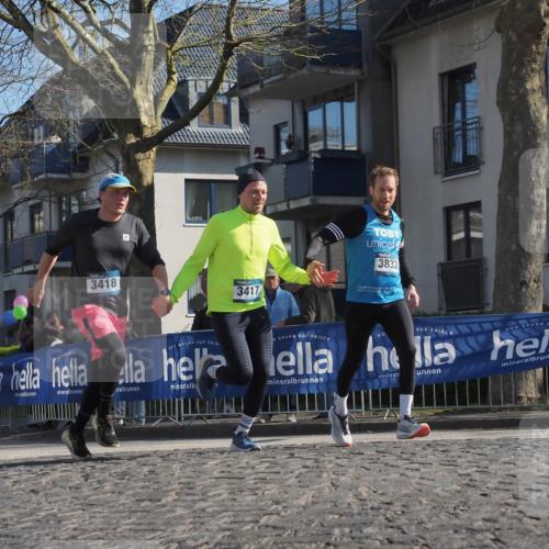 06.04.2025 - 44. Internationalen Wilhelmsburger Insellauf Luisa Fischer http://msf.ph/oto/7579457 06.04.2025 10:39:28 Ziel 3418, 3417, 3833 meine-sportfotos.de
