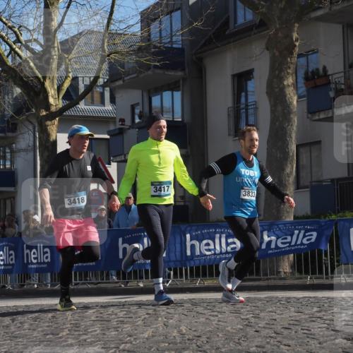 06.04.2025 - 44. Internationalen Wilhelmsburger Insellauf Luisa Fischer http://msf.ph/oto/7579475 06.04.2025 10:39:28 Ziel 3418, 3417, 3833 meine-sportfotos.de