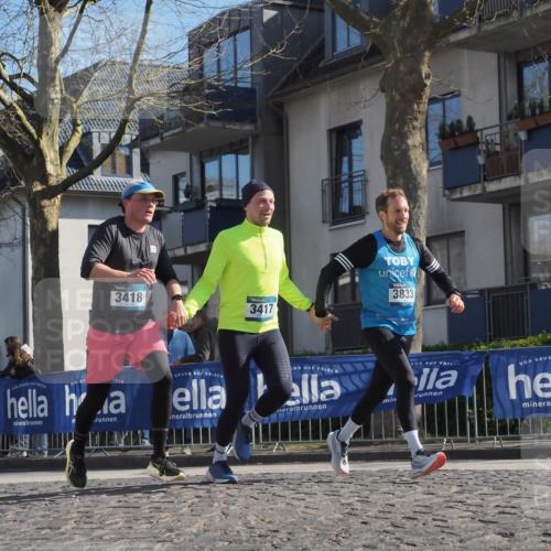 06.04.2025 - 44. Internationalen Wilhelmsburger Insellauf Luisa Fischer http://msf.ph/oto/7579483 06.04.2025 10:39:28 Ziel 3418, 3417, 3833 meine-sportfotos.de