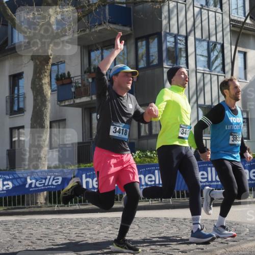 06.04.2025 - 44. Internationalen Wilhelmsburger Insellauf Luisa Fischer http://msf.ph/oto/7579554 06.04.2025 10:39:29 Ziel 3418, 3417, 3833 meine-sportfotos.de