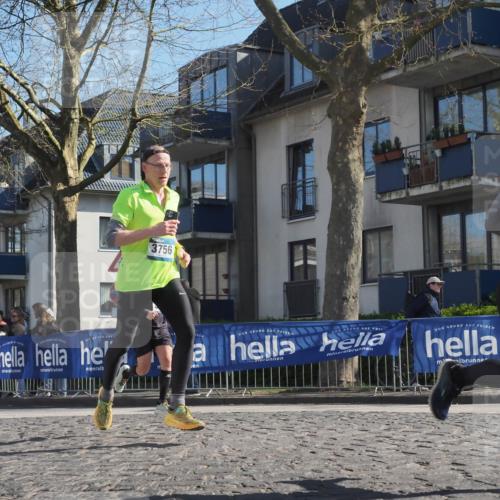 06.04.2025 - 44. Internationalen Wilhelmsburger Insellauf Luisa Fischer http://msf.ph/oto/7579680 06.04.2025 10:39:33 Ziel 3756 meine-sportfotos.de