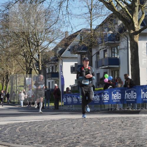 06.04.2025 - 44. Internationalen Wilhelmsburger Insellauf Luisa Fischer http://msf.ph/oto/7579687 06.04.2025 10:44:39 Ziel 4097, 3893 meine-sportfotos.de