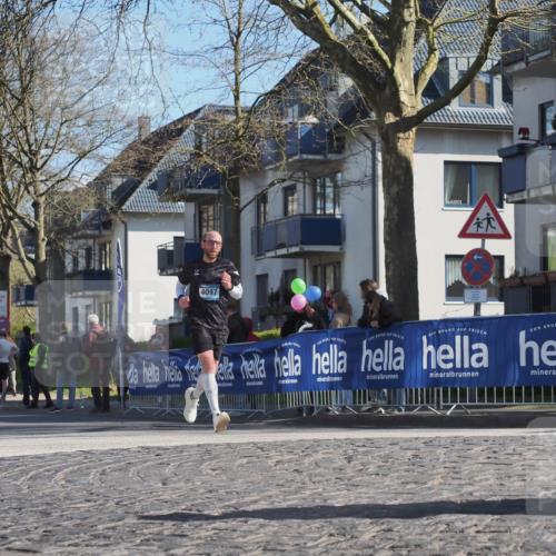 06.04.2025 - 44. Internationalen Wilhelmsburger Insellauf Luisa Fischer http://msf.ph/oto/7579764 06.04.2025 10:44:40 Ziel 4097 meine-sportfotos.de