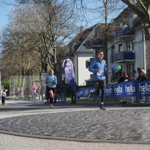 06.04.2025 - 44. Internationalen Wilhelmsburger Insellauf Luisa Fischer http://msf.ph/oto/7579810 06.04.2025 10:39:43 Ziel 3887, 3729 meine-sportfotos.de