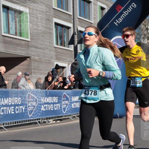 06.04.2025 - 44. Internationalen Wilhelmsburger Insellauf A. Gomolzig http://msf.ph/oto/7579883 06.04.2025 10:22:46 Ziel 3020, 3185, 3395, 4081, 4378 meine-sportfotos.de