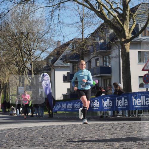 06.04.2025 - 44. Internationalen Wilhelmsburger Insellauf Luisa Fischer http://msf.ph/oto/7579970 06.04.2025 10:39:45 Ziel 3544, 13, 3887 meine-sportfotos.de