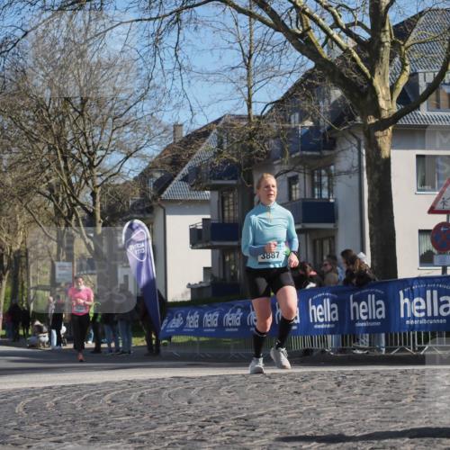 06.04.2025 - 44. Internationalen Wilhelmsburger Insellauf Luisa Fischer http://msf.ph/oto/7579980 06.04.2025 10:39:45 Ziel 3544, 3887 meine-sportfotos.de
