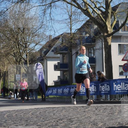 06.04.2025 - 44. Internationalen Wilhelmsburger Insellauf Luisa Fischer http://msf.ph/oto/7579991 06.04.2025 10:39:45 Ziel 3887, 3544 meine-sportfotos.de