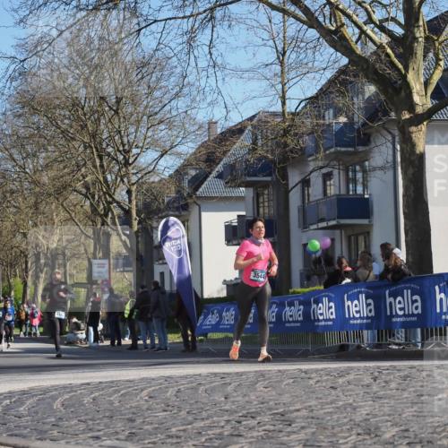 06.04.2025 - 44. Internationalen Wilhelmsburger Insellauf Luisa Fischer http://msf.ph/oto/7580107 06.04.2025 10:39:48 Ziel 43, 3544 meine-sportfotos.de