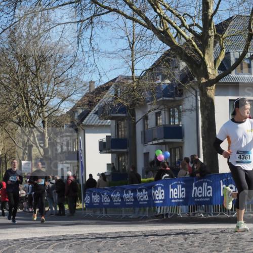 06.04.2025 - 44. Internationalen Wilhelmsburger Insellauf Luisa Fischer http://msf.ph/oto/7580132 06.04.2025 10:45:00 Ziel 3992, 91, 4361 meine-sportfotos.de