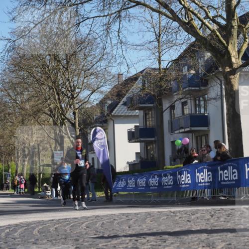 06.04.2025 - 44. Internationalen Wilhelmsburger Insellauf Luisa Fischer http://msf.ph/oto/7580401 06.04.2025 10:39:53 Ziel 5130, 4501 meine-sportfotos.de