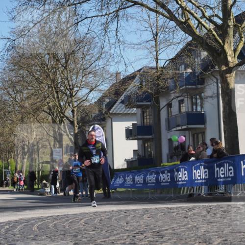 06.04.2025 - 44. Internationalen Wilhelmsburger Insellauf Luisa Fischer http://msf.ph/oto/7580440 06.04.2025 10:39:54 Ziel 36027, 5130, 4501 meine-sportfotos.de