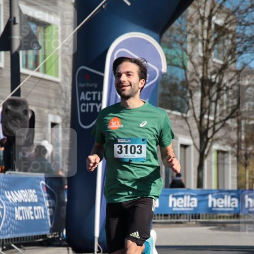 06.04.2025 - 44. Internationalen Wilhelmsburger Insellauf A. Gomolzig http://msf.ph/oto/7580474 06.04.2025 10:19:05 Ziel 3027, 3103 meine-sportfotos.de