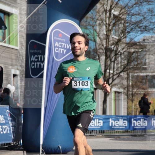 06.04.2025 - 44. Internationalen Wilhelmsburger Insellauf A. Gomolzig http://msf.ph/oto/7580478 06.04.2025 10:19:05 Ziel 3027, 3103 meine-sportfotos.de