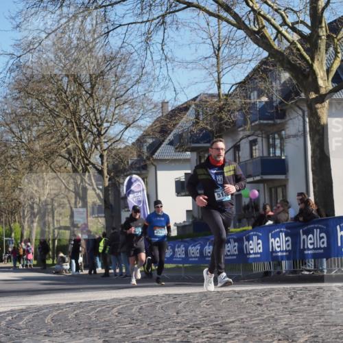 06.04.2025 - 44. Internationalen Wilhelmsburger Insellauf Luisa Fischer http://msf.ph/oto/7580528 06.04.2025 10:39:55 Ziel 3, 15100, 1389, 4501 meine-sportfotos.de