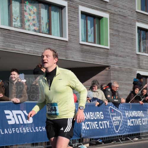 06.04.2025 - 44. Internationalen Wilhelmsburger Insellauf A. Gomolzig http://msf.ph/oto/7580585 06.04.2025 10:18:11 Ziel 3368, 4265 meine-sportfotos.de