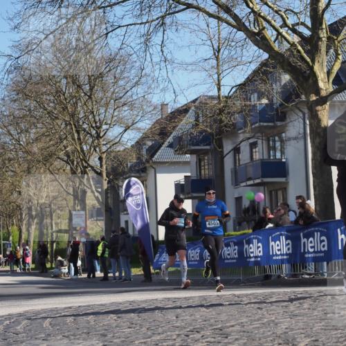06.04.2025 - 44. Internationalen Wilhelmsburger Insellauf Luisa Fischer http://msf.ph/oto/7580592 06.04.2025 10:39:56 Ziel 389, 4501 meine-sportfotos.de