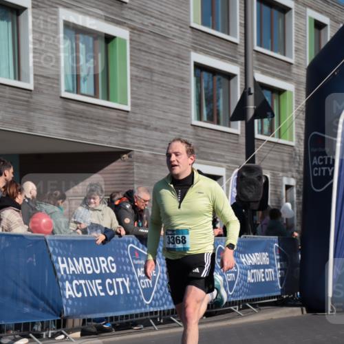 06.04.2025 - 44. Internationalen Wilhelmsburger Insellauf A. Gomolzig http://msf.ph/oto/7580605 06.04.2025 10:18:10 Ziel 3368 meine-sportfotos.de