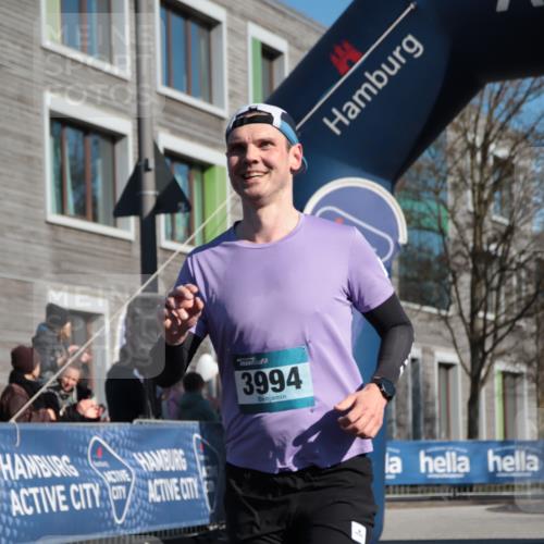 06.04.2025 - 44. Internationalen Wilhelmsburger Insellauf A. Gomolzig http://msf.ph/oto/7580610 06.04.2025 10:18:04 Ziel 3368, 3994 meine-sportfotos.de