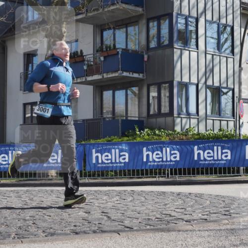 06.04.2025 - 44. Internationalen Wilhelmsburger Insellauf Luisa Fischer http://msf.ph/oto/7580723 06.04.2025 10:40:06 Ziel 3001 meine-sportfotos.de