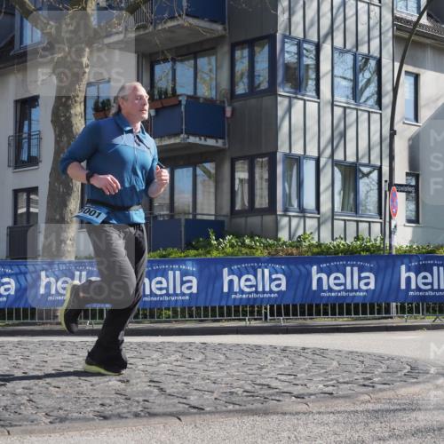 06.04.2025 - 44. Internationalen Wilhelmsburger Insellauf Luisa Fischer http://msf.ph/oto/7580733 06.04.2025 10:40:06 Ziel 001 meine-sportfotos.de