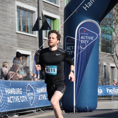 06.04.2025 - 44. Internationalen Wilhelmsburger Insellauf A. Gomolzig http://msf.ph/oto/7581062 06.04.2025 10:14:19 Ziel 3961, 4511 meine-sportfotos.de