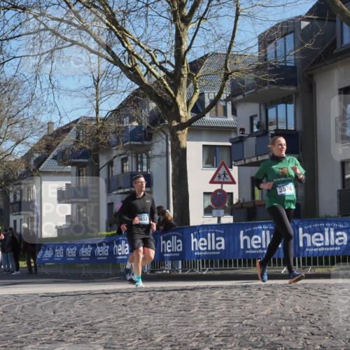 06.04.2025 - 44. Internationalen Wilhelmsburger Insellauf Luisa Fischer http://msf.ph/oto/7581195 06.04.2025 10:40:22 Ziel 3574, 3652, 4445 meine-sportfotos.de