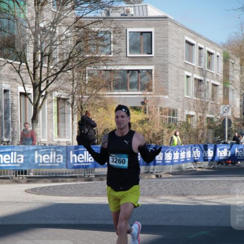 06.04.2025 - 44. Internationalen Wilhelmsburger Insellauf A. Gomolzig http://msf.ph/oto/7581468 06.04.2025 10:07:50 Ziel 3260 meine-sportfotos.de