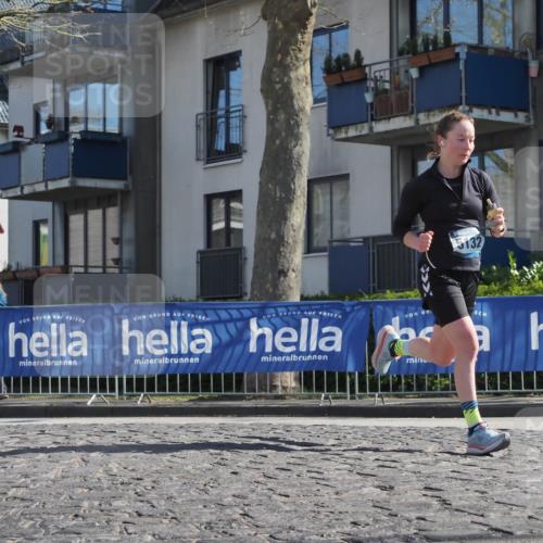 06.04.2025 - 44. Internationalen Wilhelmsburger Insellauf Luisa Fischer http://msf.ph/oto/7581765 06.04.2025 10:40:50 Ziel 5132 meine-sportfotos.de