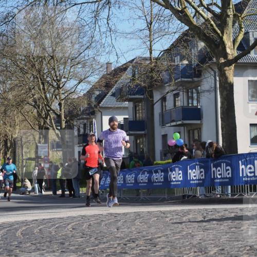 06.04.2025 - 44. Internationalen Wilhelmsburger Insellauf Luisa Fischer http://msf.ph/oto/7582031 06.04.2025 10:40:59 Ziel 4499 meine-sportfotos.de