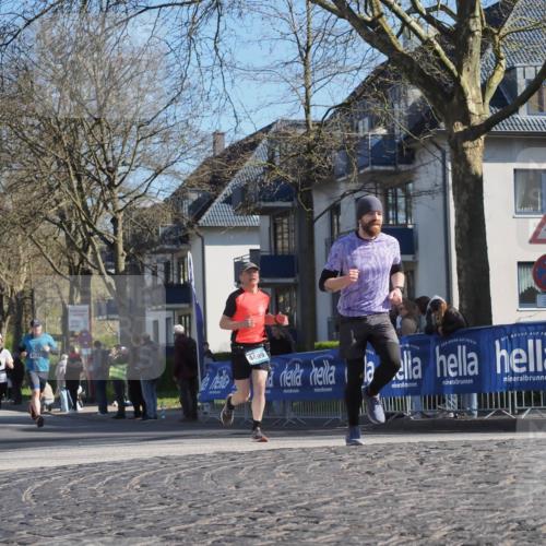 06.04.2025 - 44. Internationalen Wilhelmsburger Insellauf Luisa Fischer http://msf.ph/oto/7582083 06.04.2025 10:41:00 Ziel 4111, 4499 meine-sportfotos.de