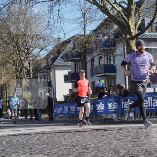 06.04.2025 - 44. Internationalen Wilhelmsburger Insellauf Luisa Fischer http://msf.ph/oto/7582117 06.04.2025 10:41:00 Ziel 411, 4499 meine-sportfotos.de