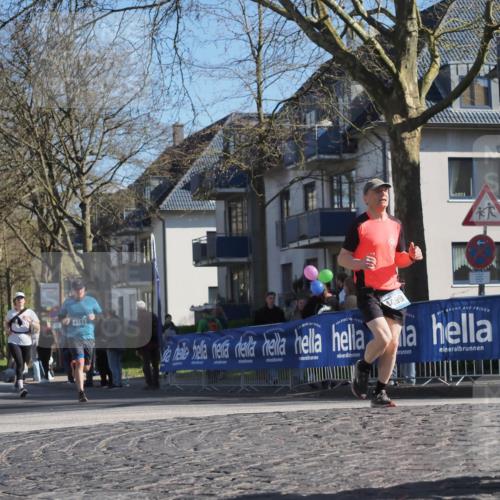 06.04.2025 - 44. Internationalen Wilhelmsburger Insellauf Luisa Fischer http://msf.ph/oto/7582174 06.04.2025 10:41:01 Ziel 44, 99, 4111 meine-sportfotos.de