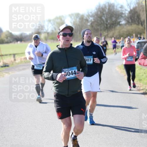 06.04.2025 - 44. Internationalen Wilhelmsburger Insellauf Jannik Wohlers http://msf.ph/oto/7595871 06.04.2025 10:34:36 Laufen 3892, 3044, 907, 4145, 3233 meine-sportfotos.de