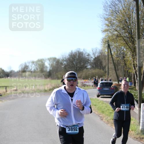 06.04.2025 - 44. Internationalen Wilhelmsburger Insellauf Jannik Wohlers http://msf.ph/oto/7595881 06.04.2025 10:34:39 Laufen 3892, 4146 meine-sportfotos.de