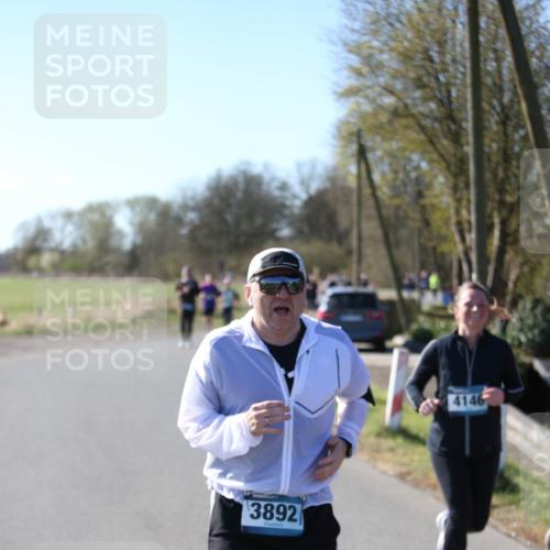 06.04.2025 - 44. Internationalen Wilhelmsburger Insellauf Jannik Wohlers http://msf.ph/oto/7595896 06.04.2025 10:34:39 Laufen 3892, 4146 meine-sportfotos.de