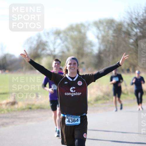 06.04.2025 - 44. Internationalen Wilhelmsburger Insellauf Jannik Wohlers http://msf.ph/oto/7596183 06.04.2025 10:34:47 Laufen 4364 meine-sportfotos.de