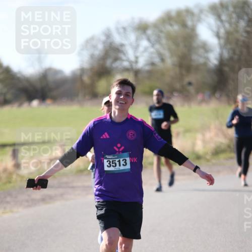 06.04.2025 - 44. Internationalen Wilhelmsburger Insellauf Jannik Wohlers http://msf.ph/oto/7596248 06.04.2025 10:34:50 Laufen 3513 meine-sportfotos.de