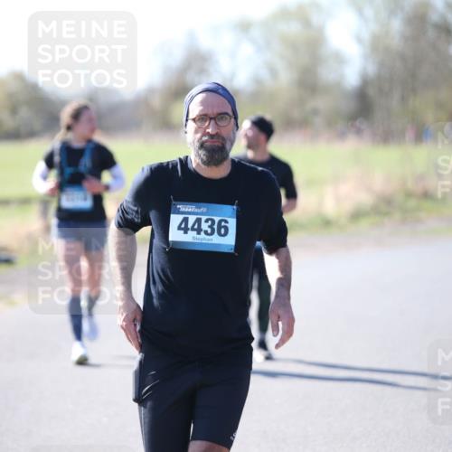 06.04.2025 - 44. Internationalen Wilhelmsburger Insellauf Jannik Wohlers http://msf.ph/oto/7596330 06.04.2025 10:34:59 Laufen 4436 meine-sportfotos.de