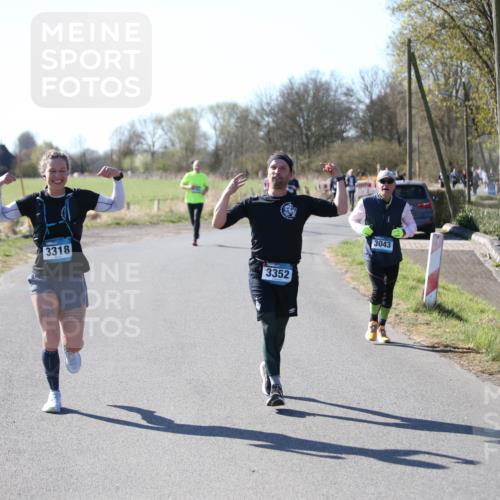 06.04.2025 - 44. Internationalen Wilhelmsburger Insellauf Jannik Wohlers http://msf.ph/oto/7596368 06.04.2025 10:35:03 Laufen 3318, 3352, 3043 meine-sportfotos.de