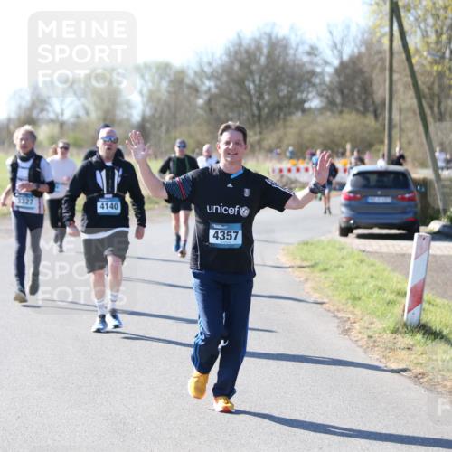 06.04.2025 - 44. Internationalen Wilhelmsburger Insellauf Jannik Wohlers http://msf.ph/oto/7596534 06.04.2025 10:35:17 Laufen 3327, 4140, 4357 meine-sportfotos.de