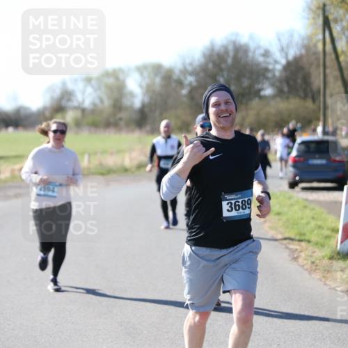 06.04.2025 - 44. Internationalen Wilhelmsburger Insellauf Jannik Wohlers http://msf.ph/oto/7596644 06.04.2025 10:35:22 Laufen 4594, 3689 meine-sportfotos.de