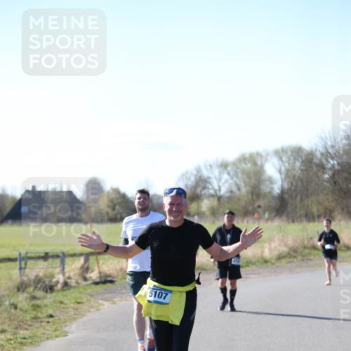 06.04.2025 - 44. Internationalen Wilhelmsburger Insellauf Jannik Wohlers http://msf.ph/oto/7596872 06.04.2025 10:35:43 Laufen 5107, 4161 meine-sportfotos.de