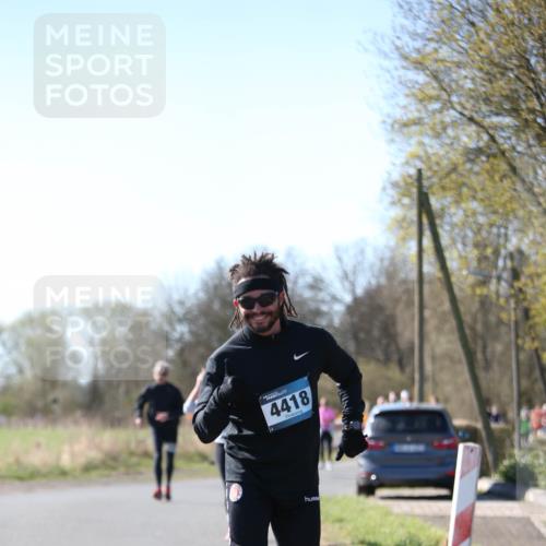 06.04.2025 - 44. Internationalen Wilhelmsburger Insellauf Jannik Wohlers http://msf.ph/oto/7597088 06.04.2025 10:36:00 Laufen 4418 meine-sportfotos.de
