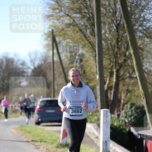 06.04.2025 - 44. Internationalen Wilhelmsburger Insellauf Jannik Wohlers http://msf.ph/oto/7597183 06.04.2025 10:36:04 Laufen 3882 meine-sportfotos.de