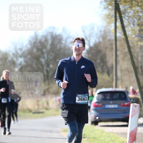 06.04.2025 - 44. Internationalen Wilhelmsburger Insellauf Jannik Wohlers http://msf.ph/oto/7597219 06.04.2025 10:36:15 Laufen 3663 meine-sportfotos.de