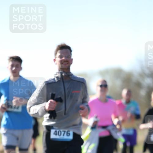 06.04.2025 - 44. Internationalen Wilhelmsburger Insellauf Jannik Wohlers http://msf.ph/oto/7597240 06.04.2025 10:36:16 Laufen 4076 meine-sportfotos.de