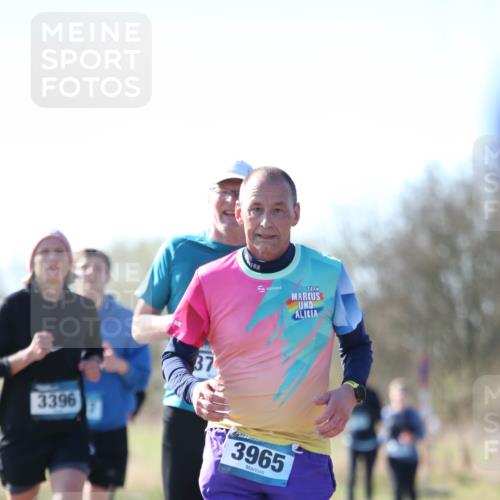 06.04.2025 - 44. Internationalen Wilhelmsburger Insellauf Jannik Wohlers http://msf.ph/oto/7597310 06.04.2025 10:36:21 Laufen 3396, 3965 meine-sportfotos.de
