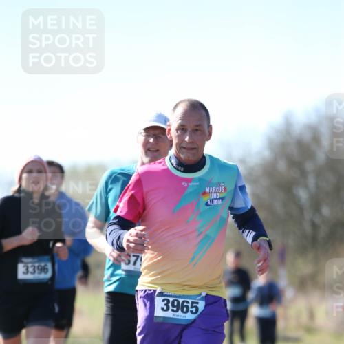 06.04.2025 - 44. Internationalen Wilhelmsburger Insellauf Jannik Wohlers http://msf.ph/oto/7597314 06.04.2025 10:36:21 Laufen 3396, 7, 3965 meine-sportfotos.de